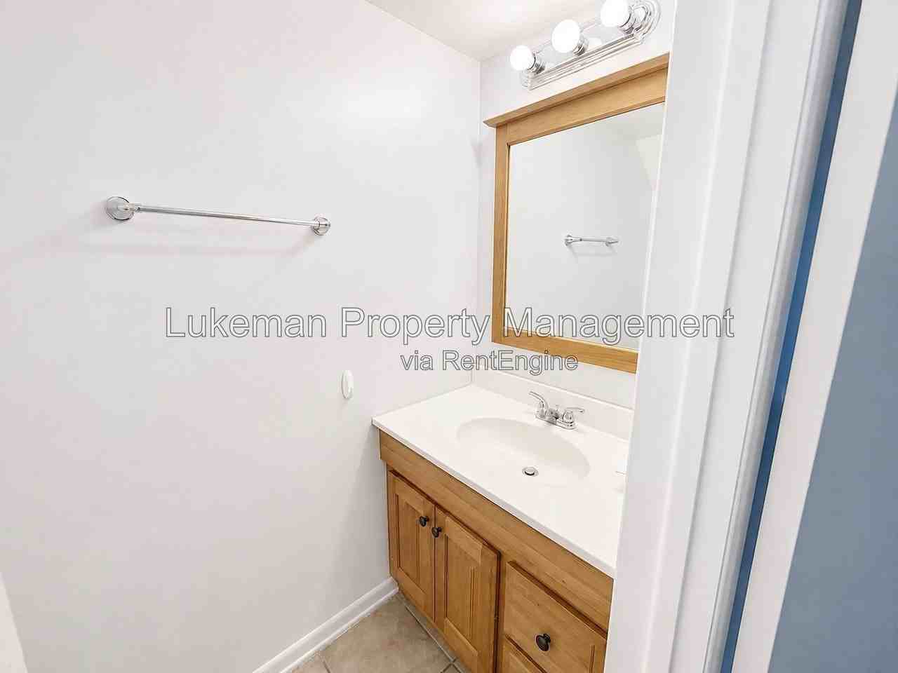 3409 W Michigan Ave #7 - Photo 6 of 15