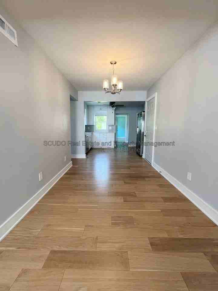 5802 N Park Ave - Photo 7 of 23