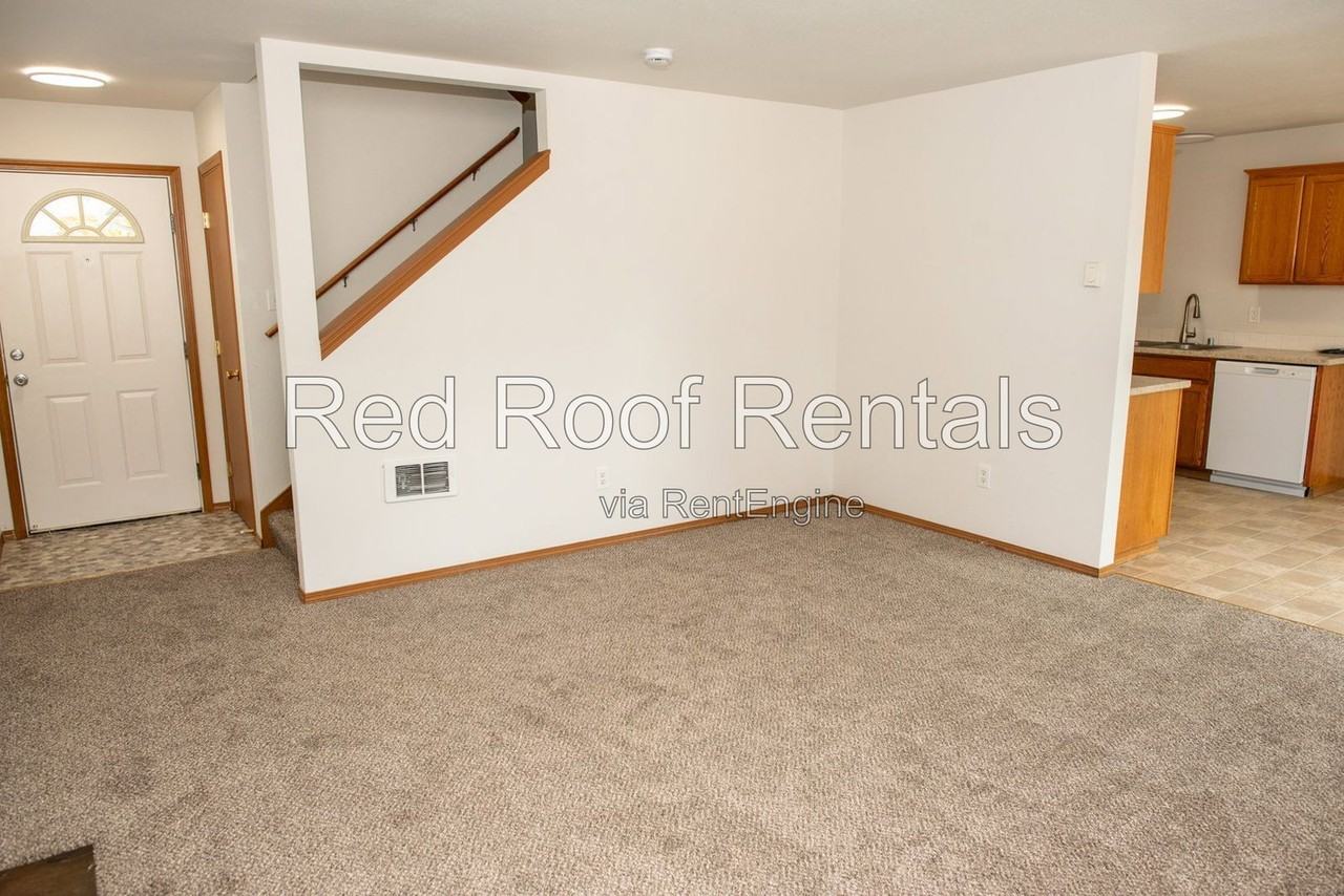 242 174th St S - Photo 6 of 30