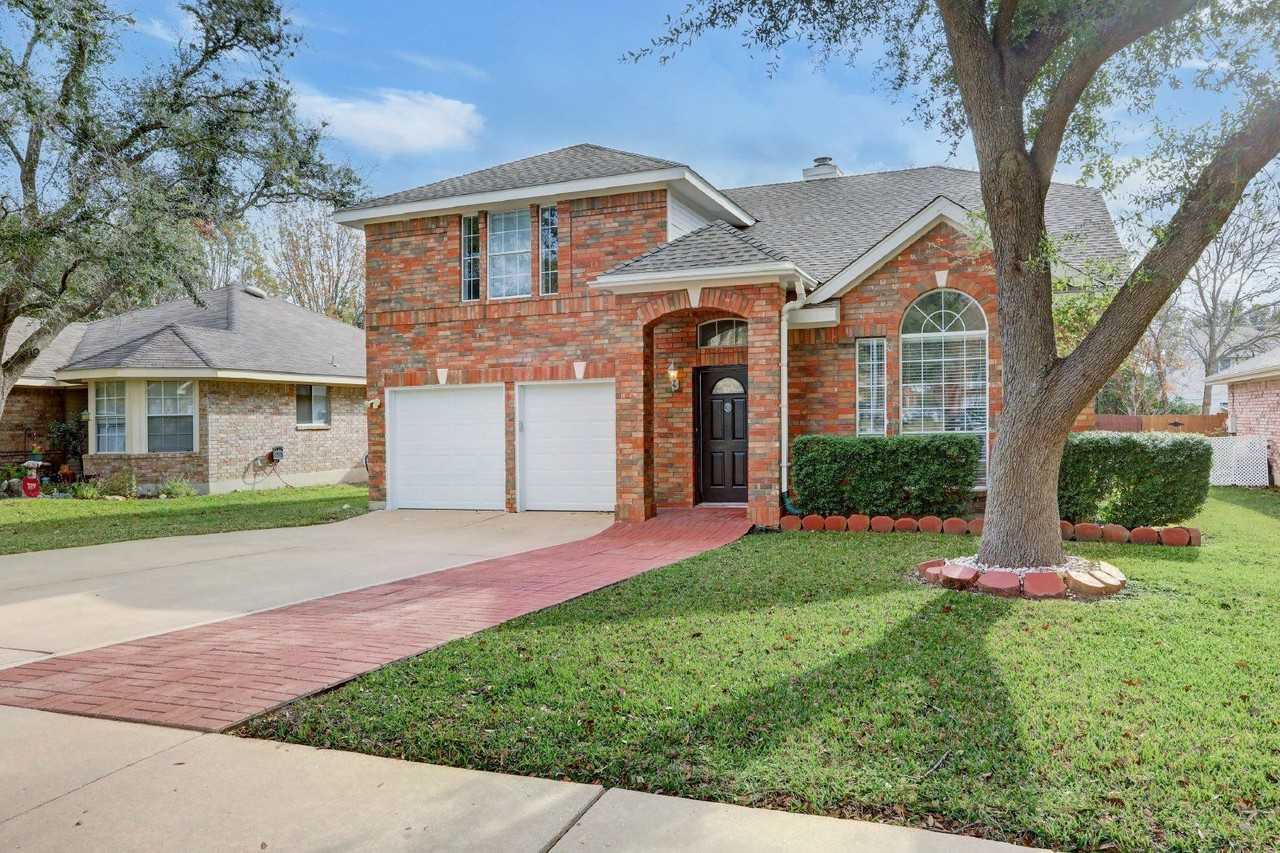 17007 Hickok Dr - Photo 2 of 22