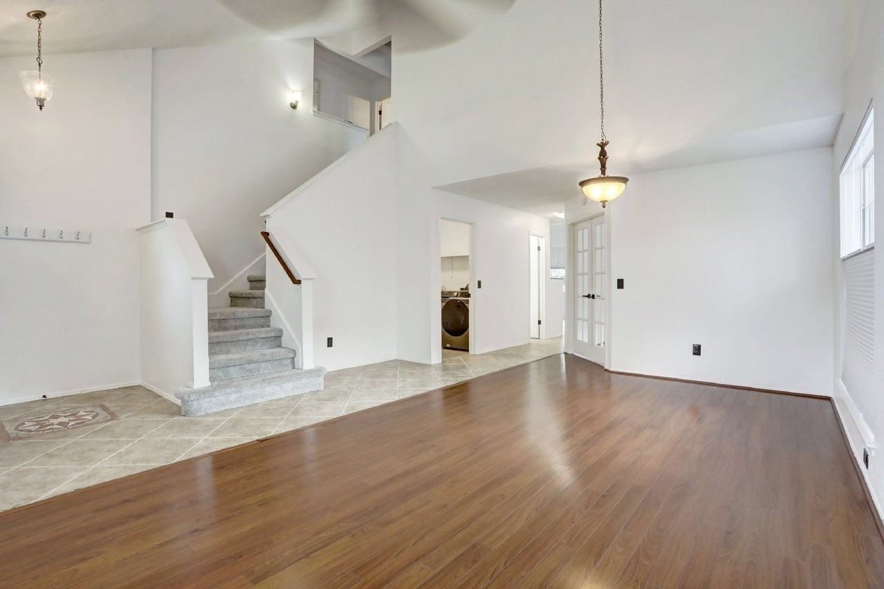 17007 Hickok Dr - Photo 5 of 22