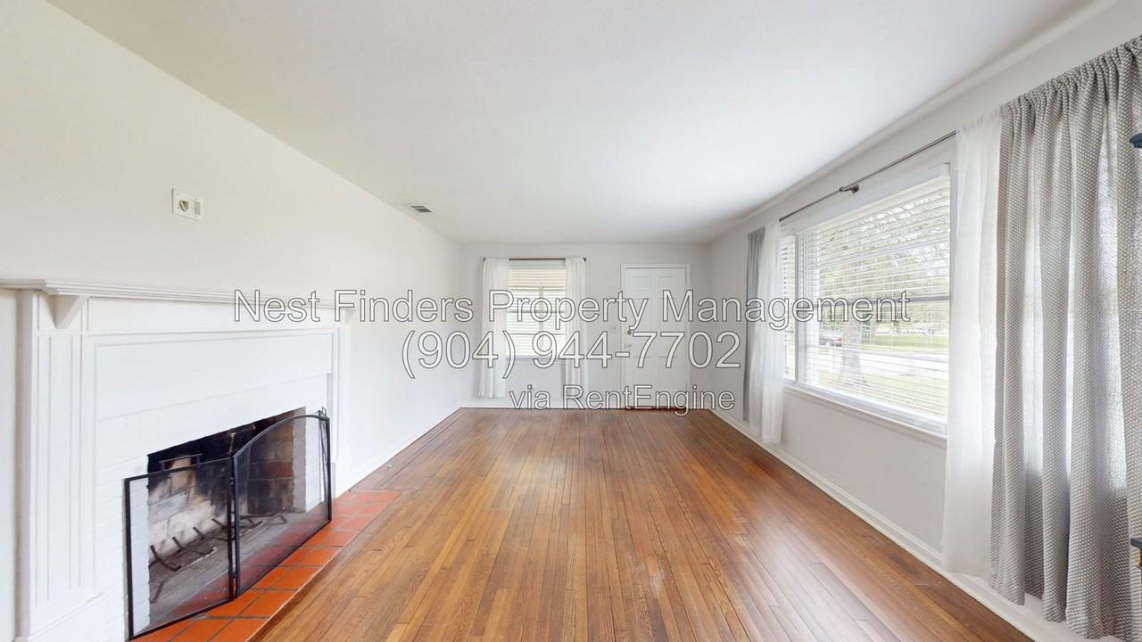 1230 Lechlade St - Photo 6 of 29