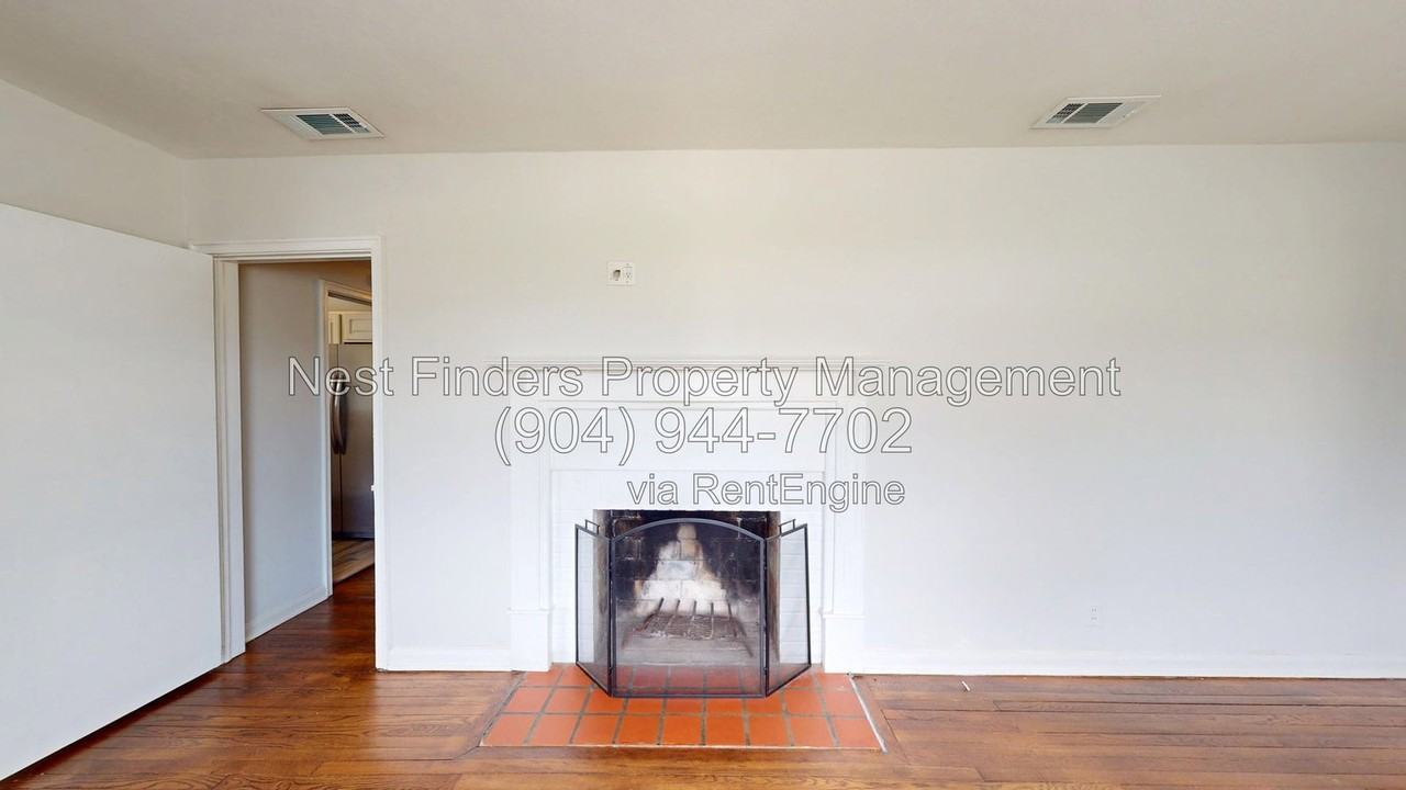 1230 Lechlade St - Photo 7 of 29