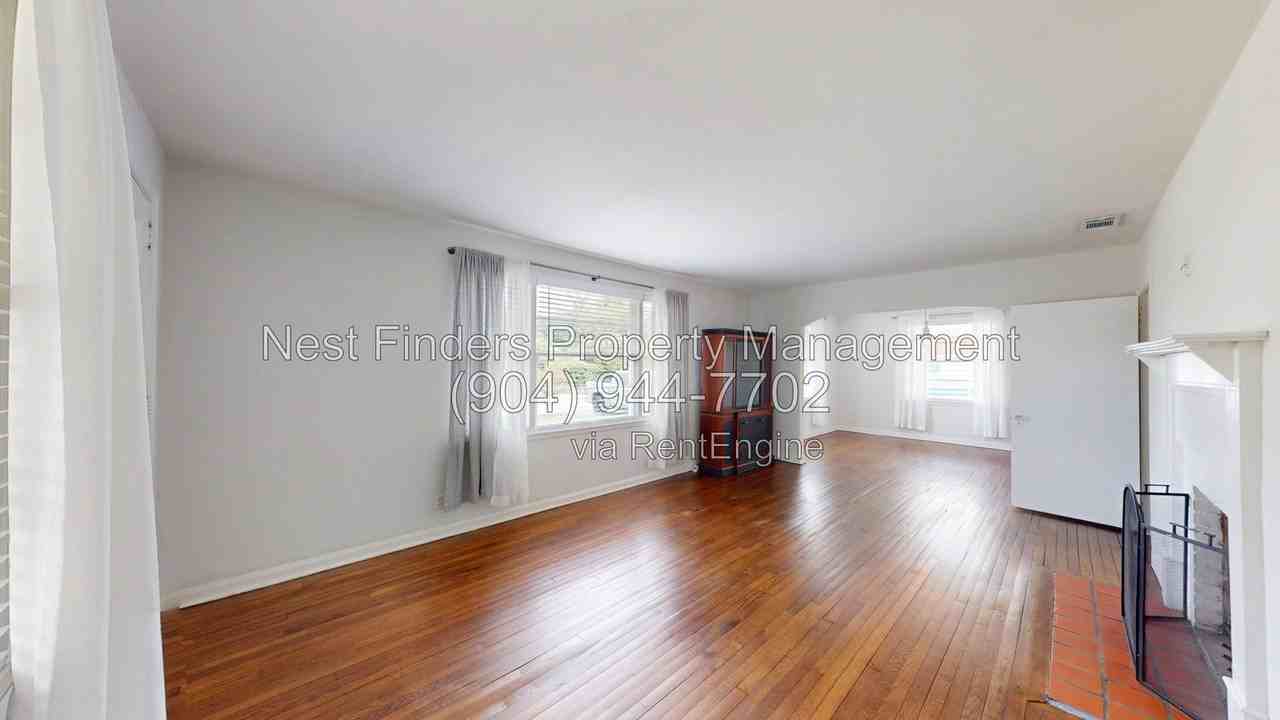 1230 Lechlade St - Photo 5 of 29