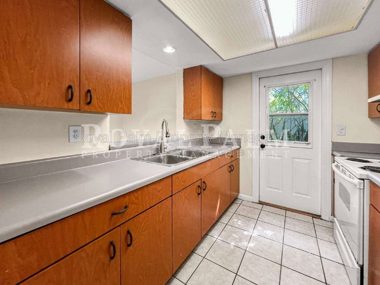 3339 Edgewood Ave - Photo 6 of 20