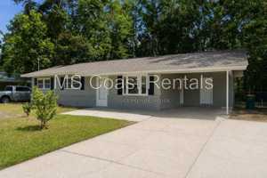 featured image of 105 N Ida Ln