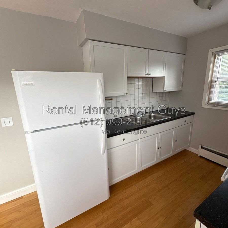 3545 12th Ave S #5 - Photo 5 of 10