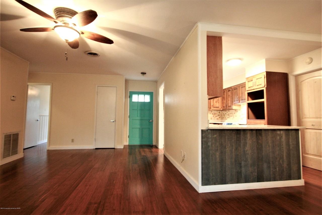 3715 Lenwood Dr - Photo 2 of 18