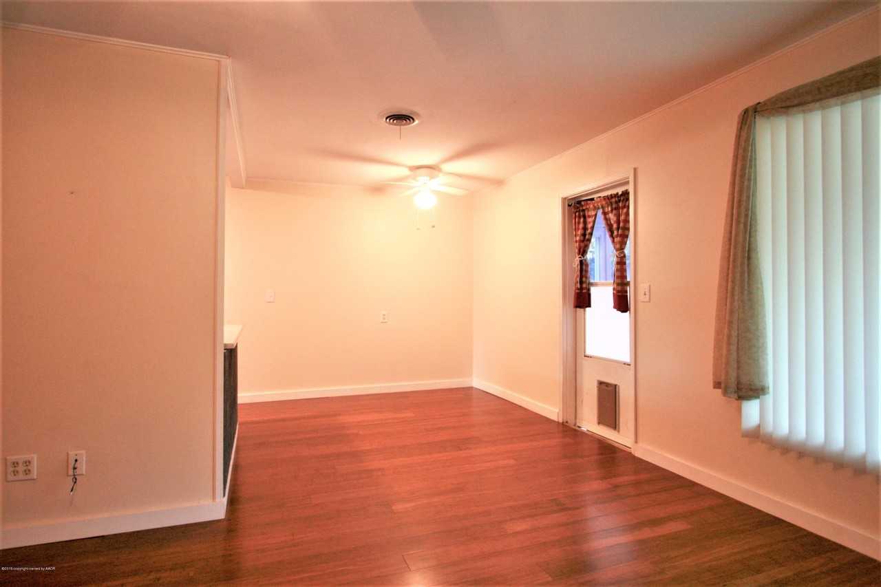 3715 Lenwood Dr - Photo 4 of 18