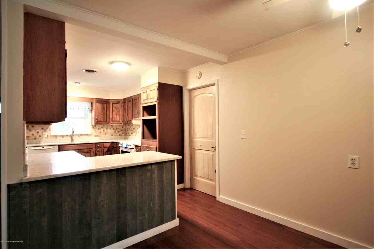 3715 Lenwood Dr - Photo 5 of 18