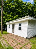 featured image of 995 North Quaker Lane