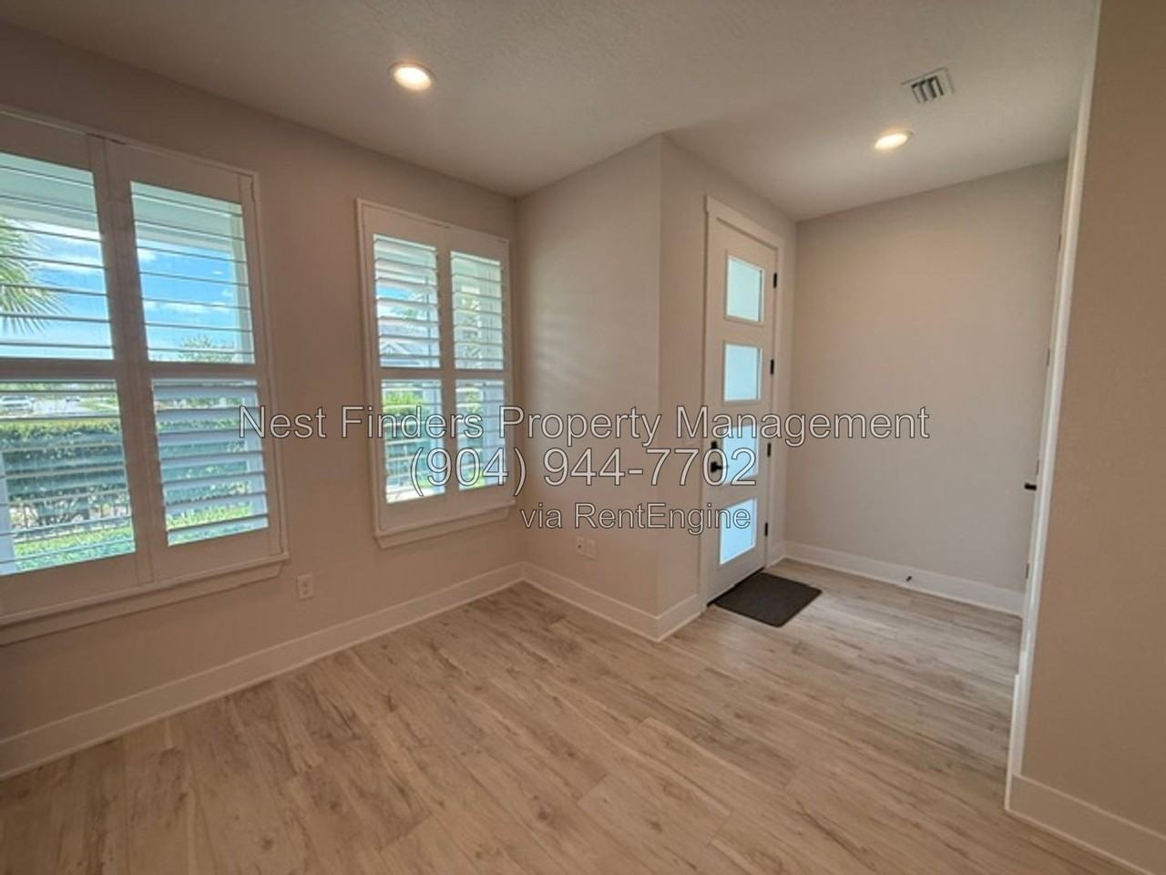 435 Crestview Dr - Photo 3 of 37