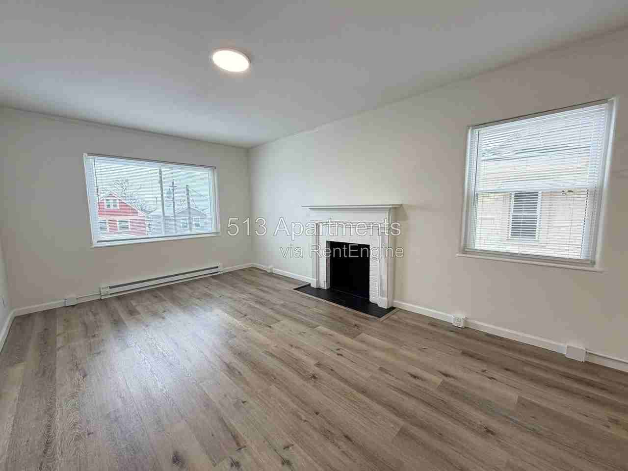 1653 Jonathan Ave #1 - Photo 3 of 8