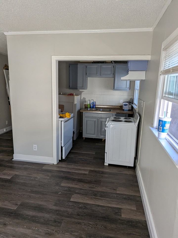 202 S Edenton Road St #A - Photo 4 of 10