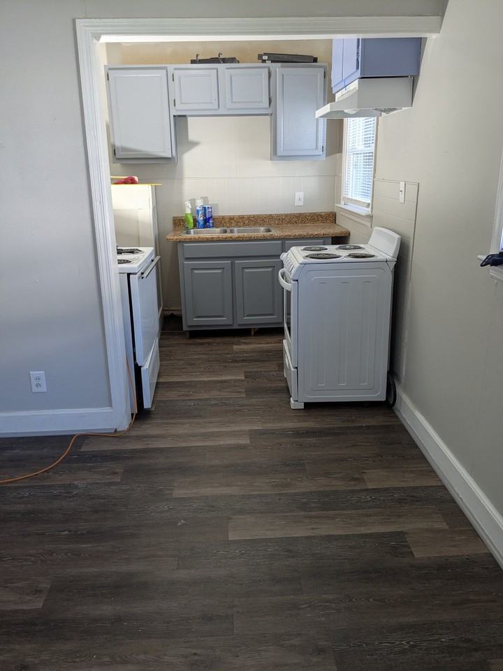 202 S Edenton Road St #A - Photo 6 of 10