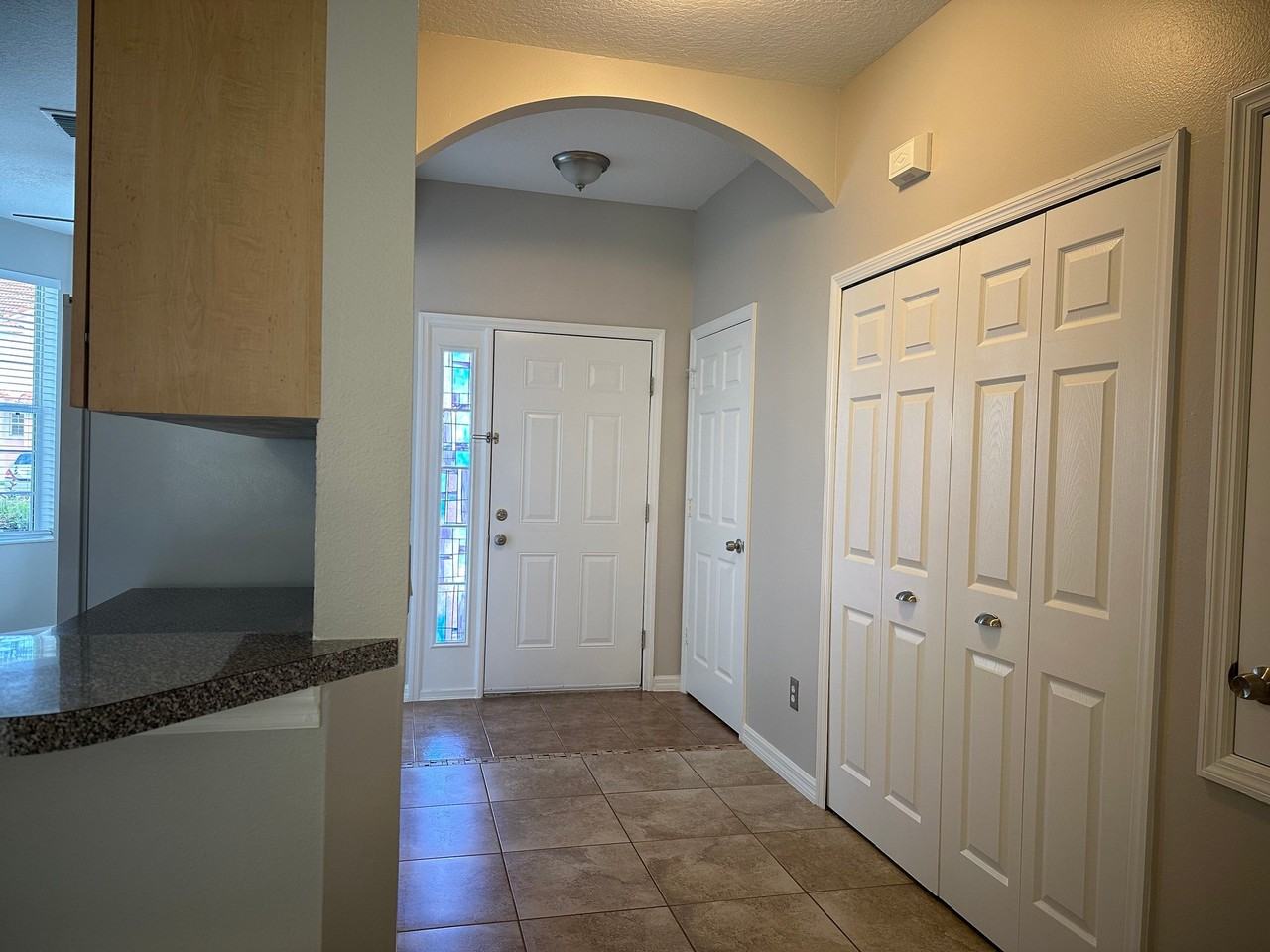 1214 S Beach Cir - Photo 2 of 20