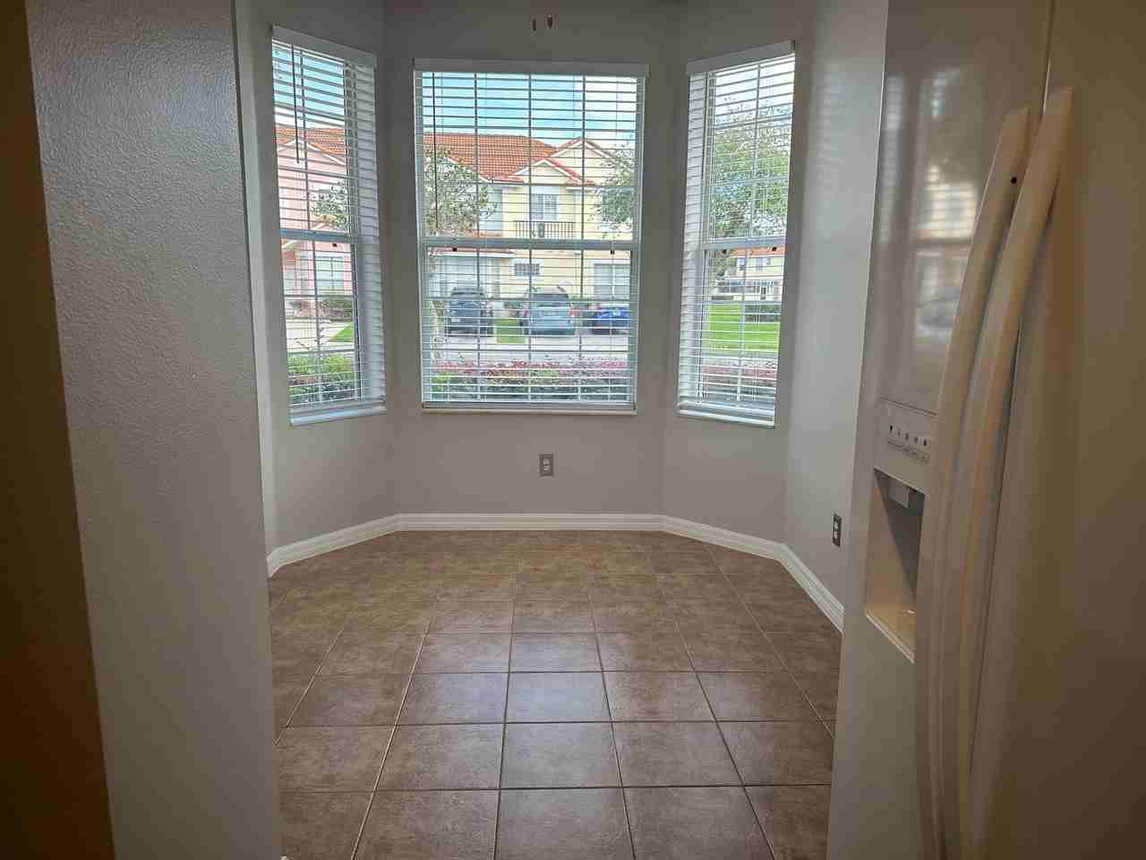 1214 S Beach Cir - Photo 3 of 20