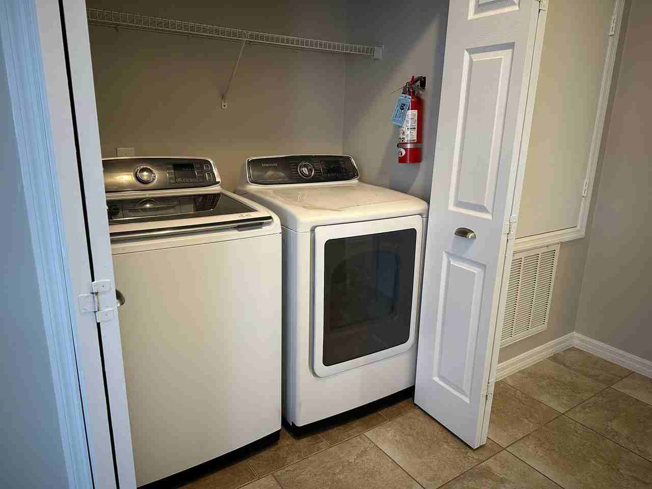 1214 S Beach Cir - Photo 7 of 20