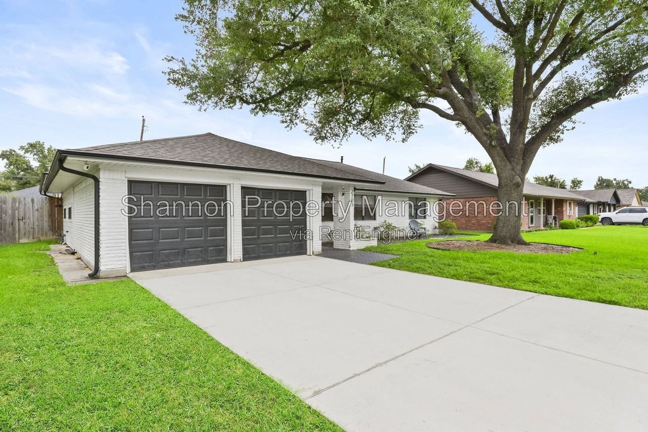 2703 Tannehill Dr - Photo 4 of 46