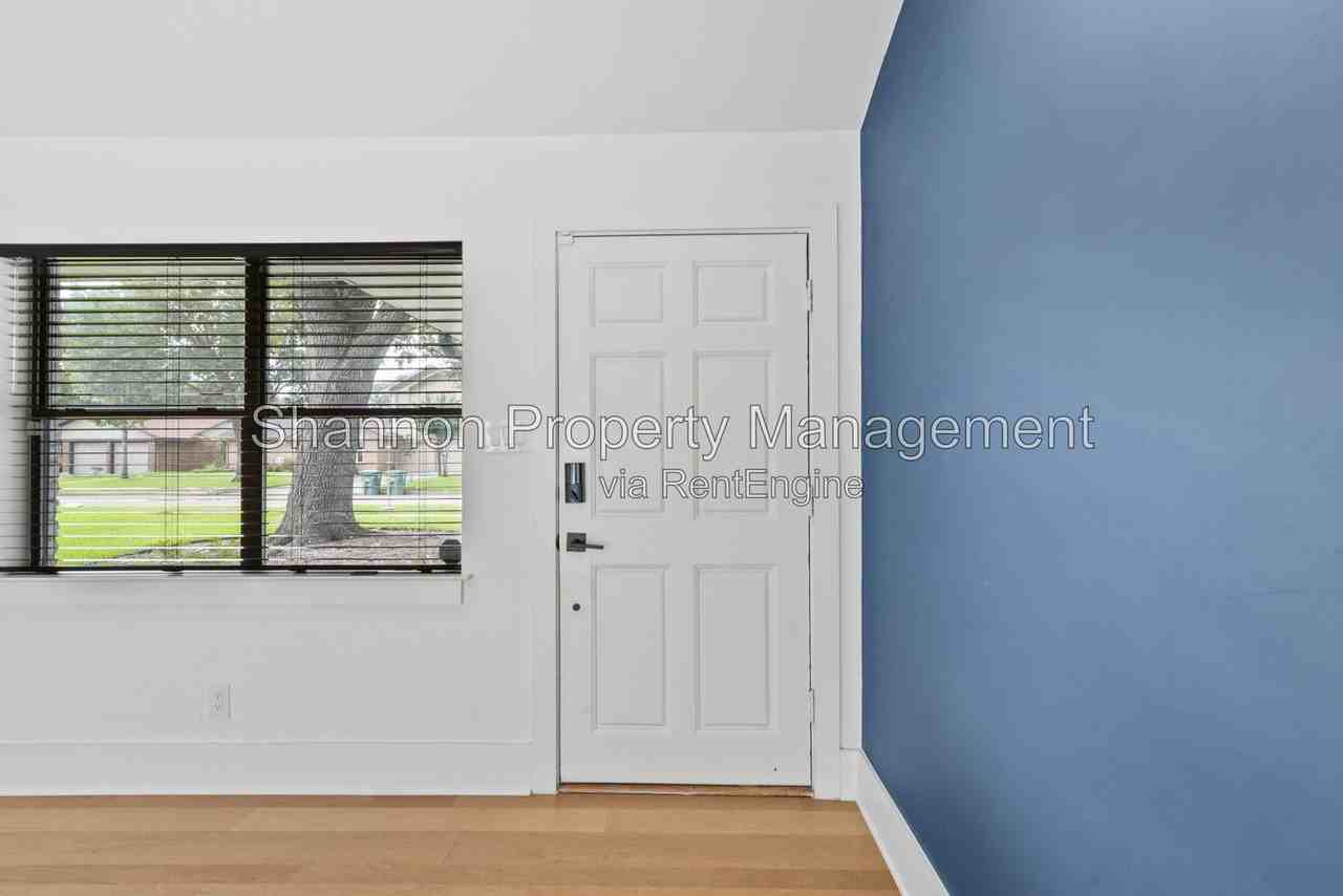 2703 Tannehill Dr - Photo 6 of 46