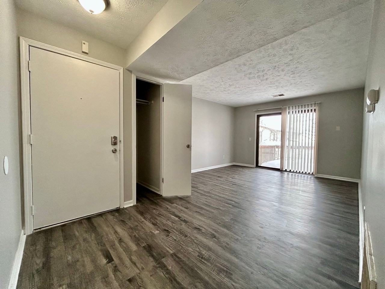 2956 Vineland Ave Se - Photo 4 of 24