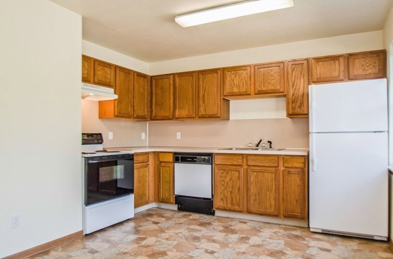 10939 64th Ave #G - Photo 3 of 12