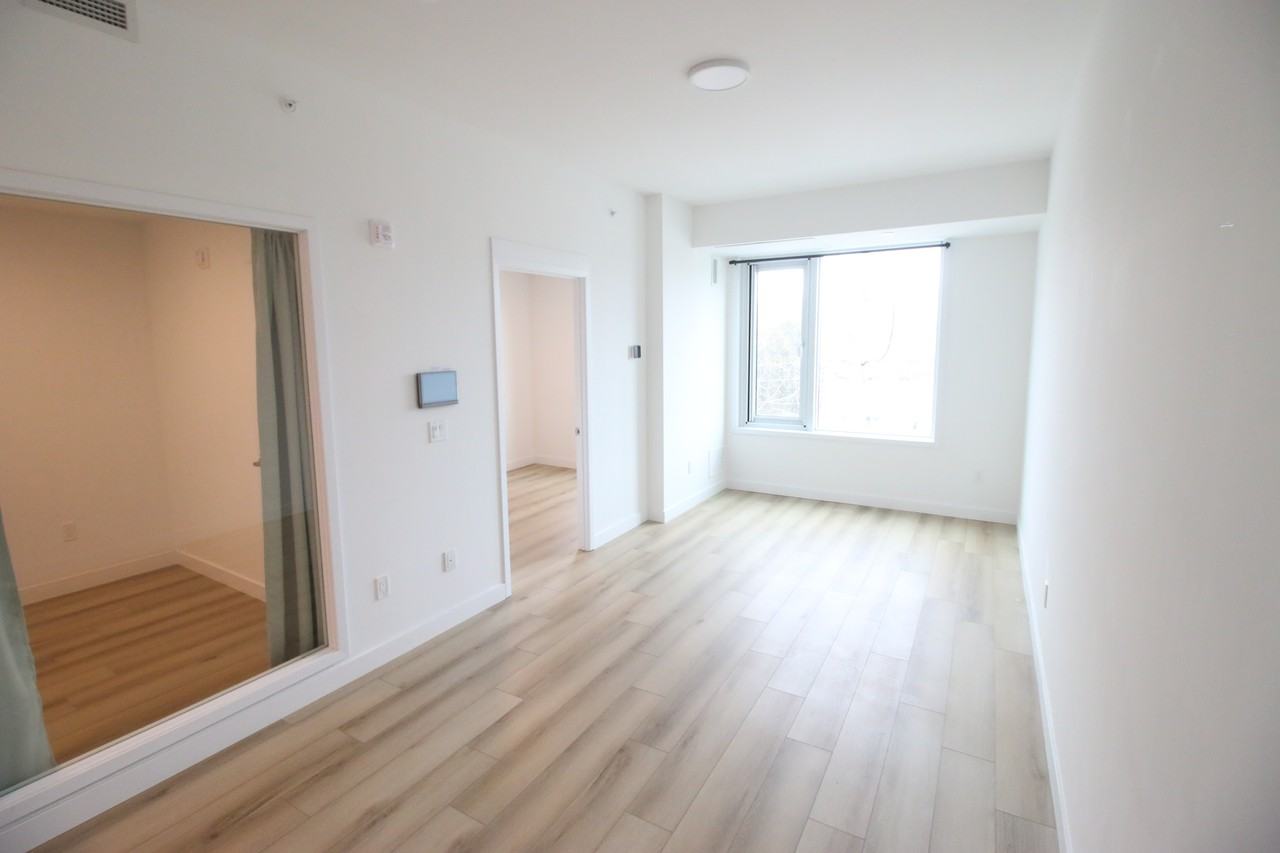2382 Kingston Road #305 - Photo 5 of 11