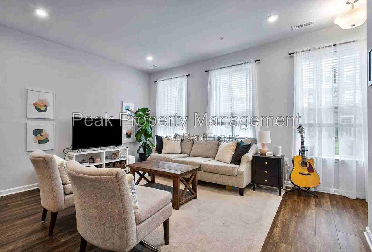 8112 Wistar Creek Mews #A - Photo 7 of 28