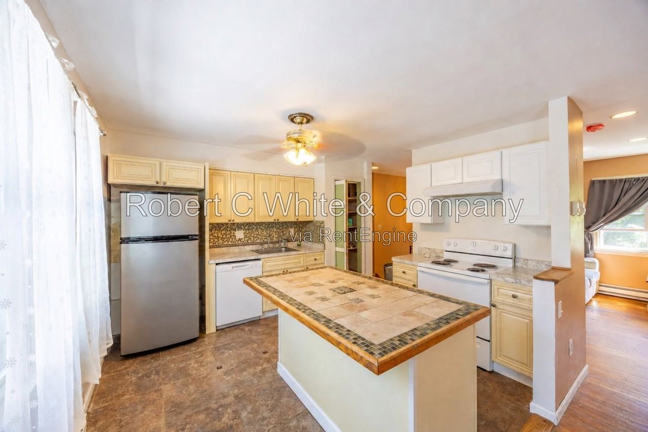 17 Laborde Rd - Photo 7 of 27