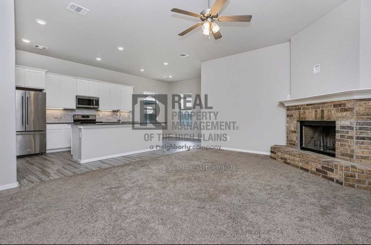 9405 Sydney Dr - Photo 3 of 16