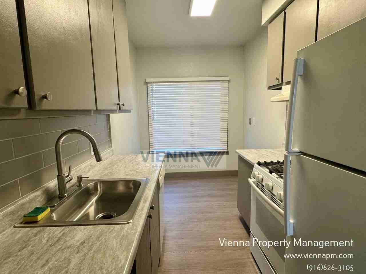2339 Beaumont St - Photo 7 of 16