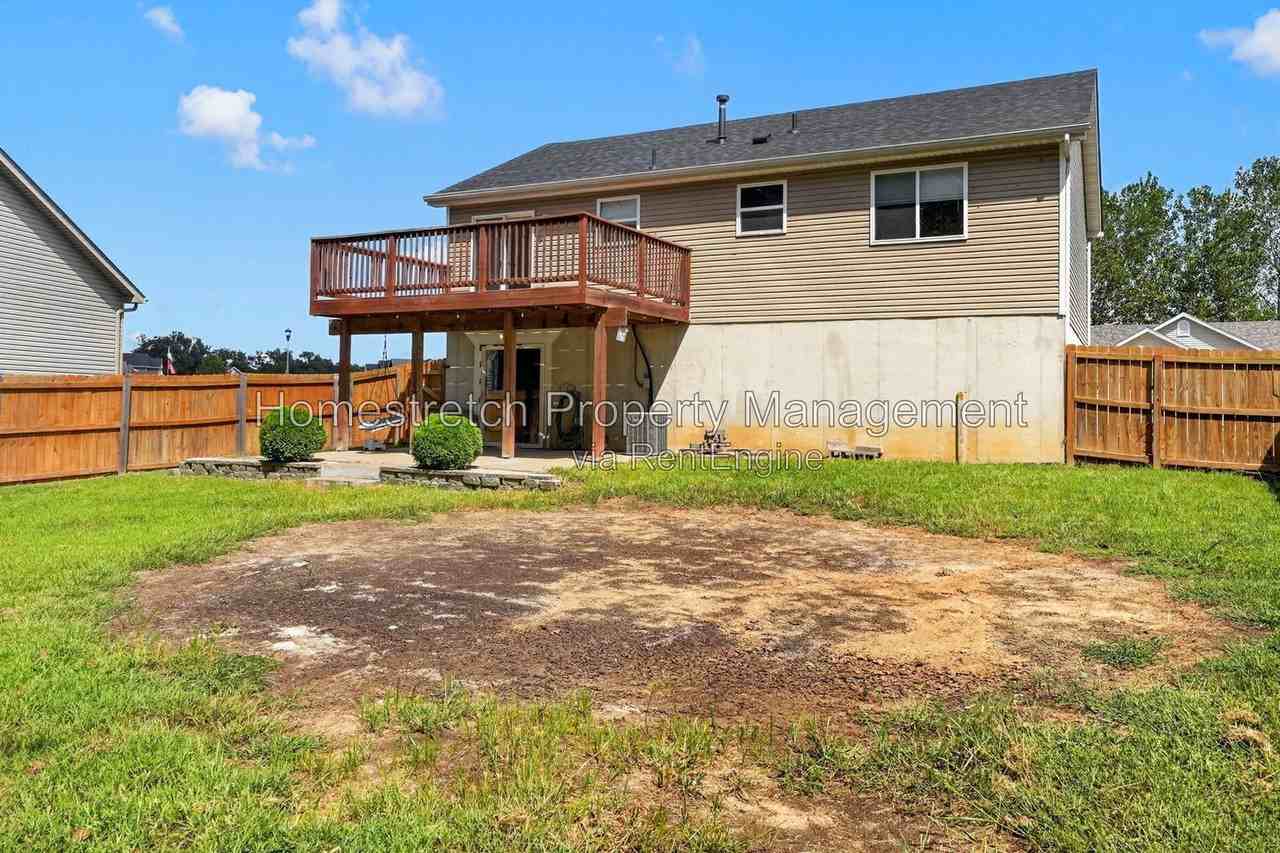 1671 Waters Edge Way - Photo 3 of 10
