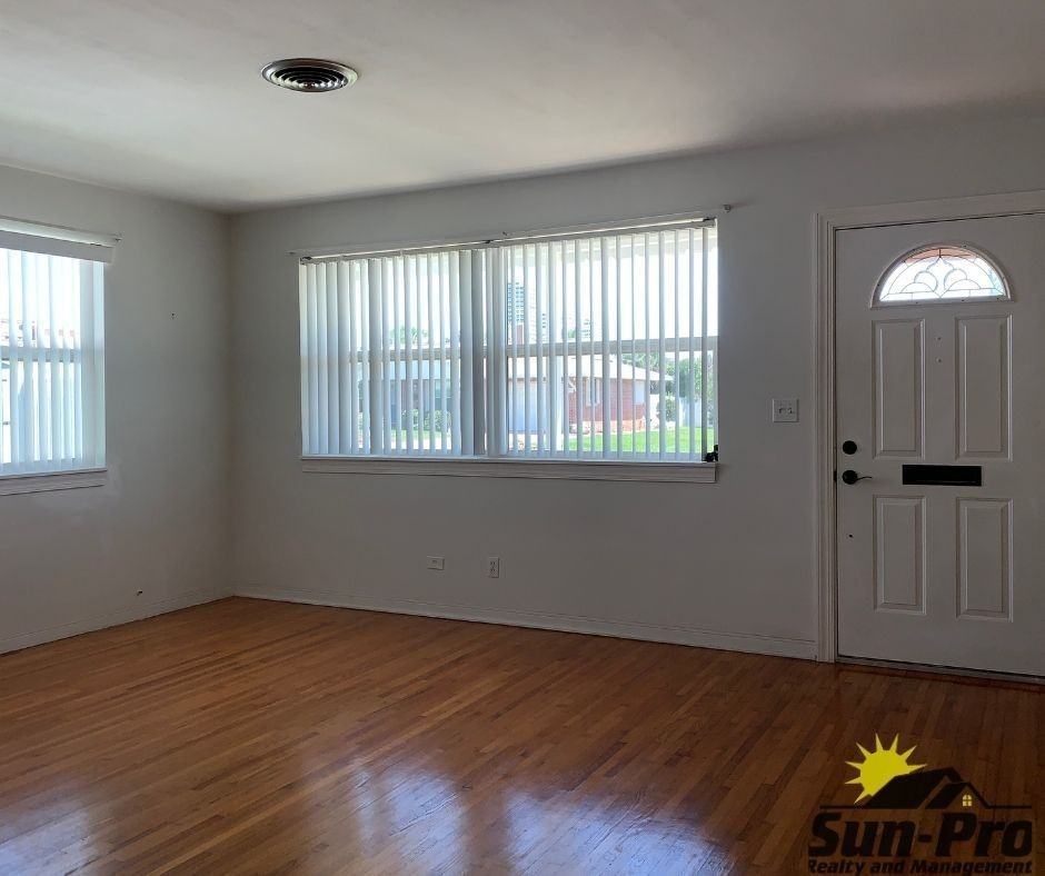 227 Ponce De Leon Dr - Photo 2 of 16
