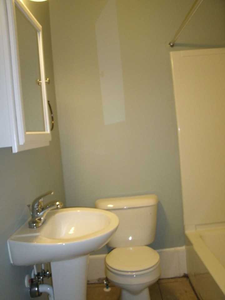 1141 Sibley St Nw #1 - Photo 4 of 9