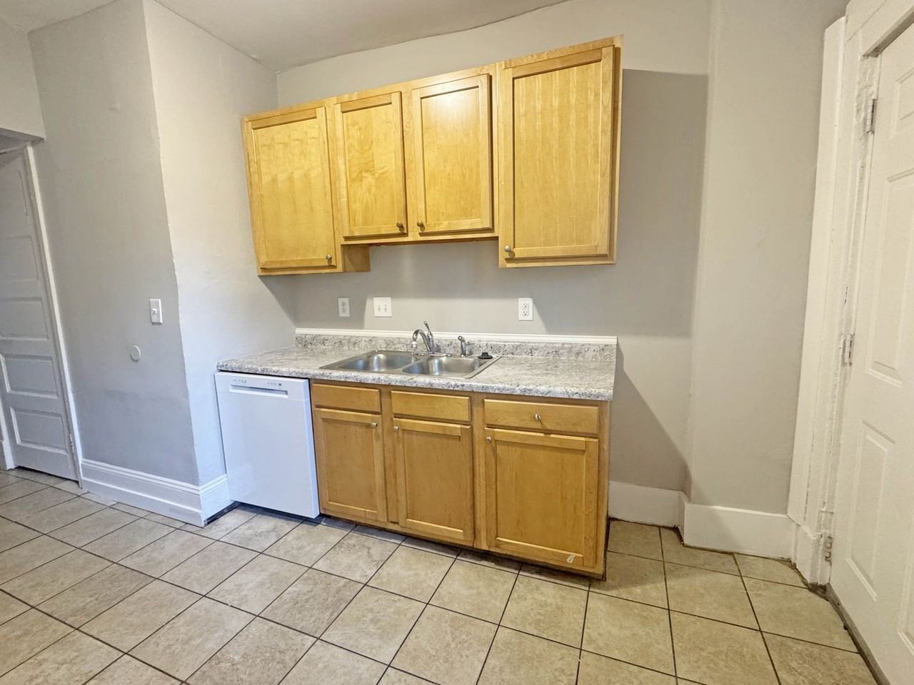 1141 Sibley St Nw #1 - Photo 7 of 9