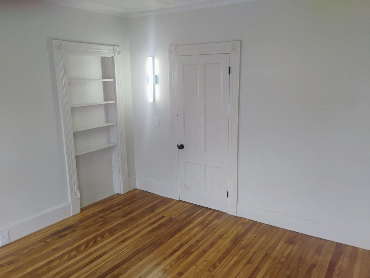 61 School St #B - Photo 5 of 16