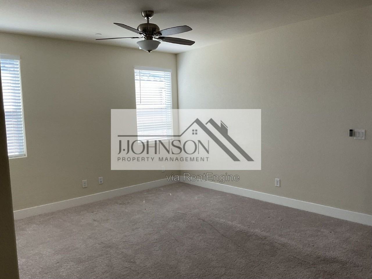 2250 Mozart Ave - Photo 7 of 22