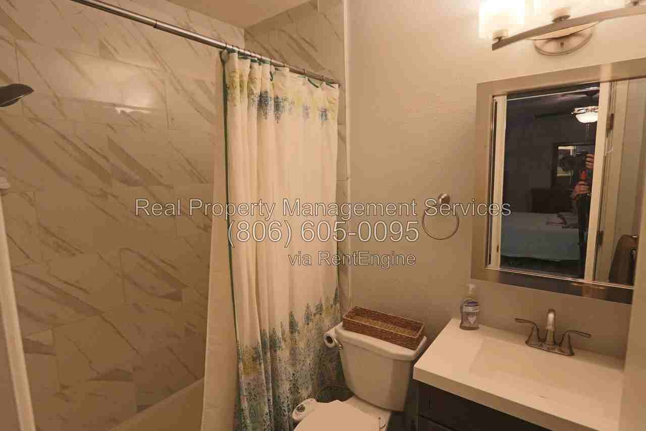 2827 23rd St - Photo 6 of 10