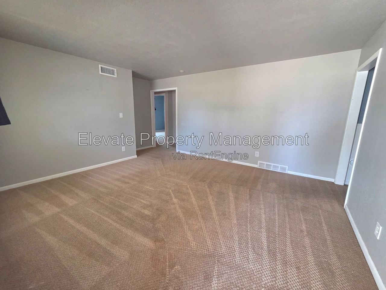 4820 Del Crest Dr - Photo 6 of 12
