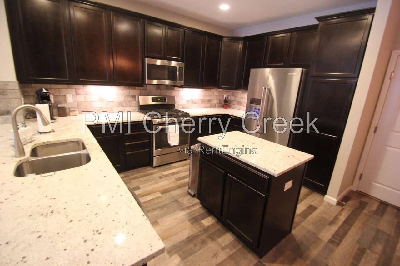 9008 E Caley Way - Photo 3 of 50