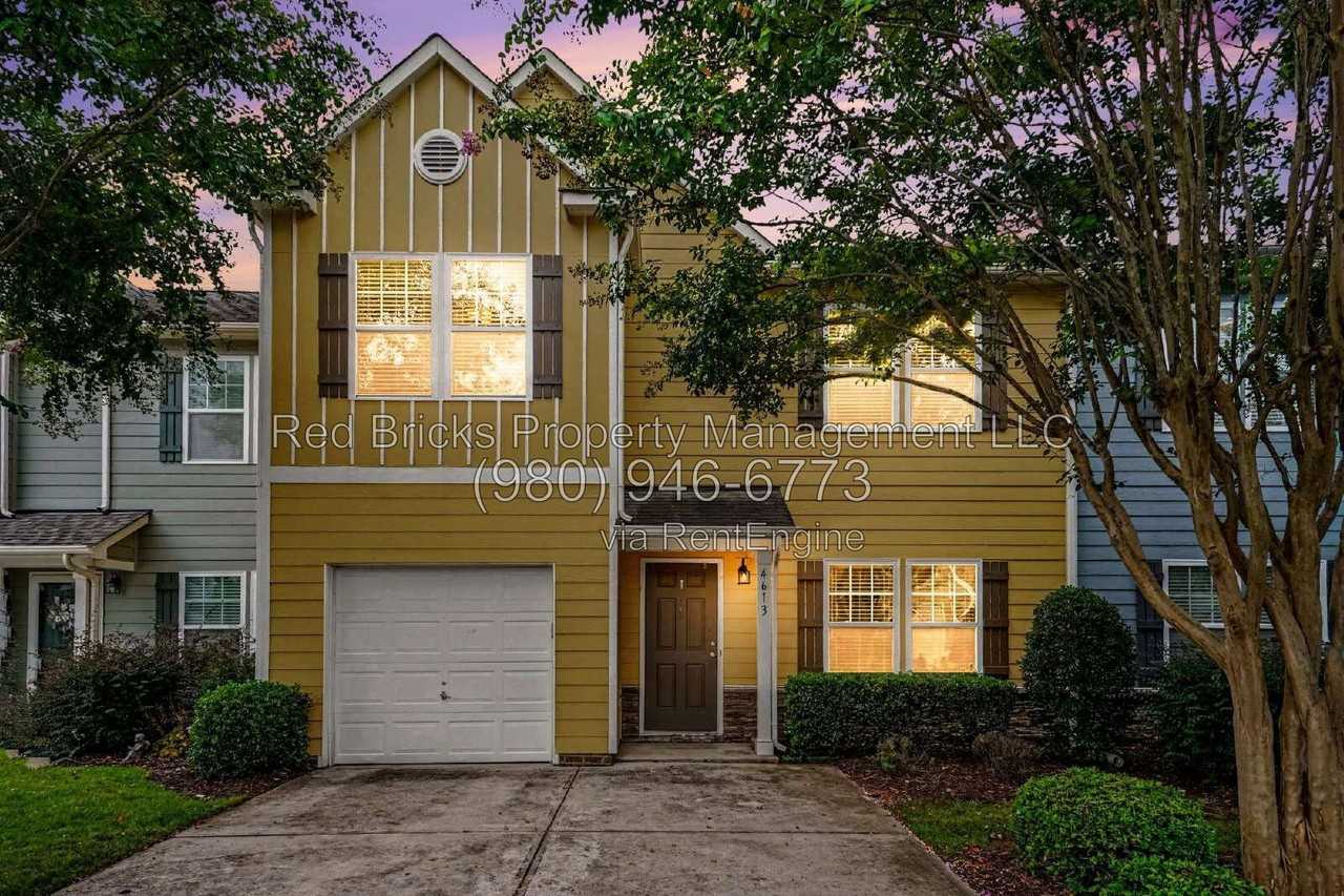 4613 Tradd Cir - Photo 2 of 35