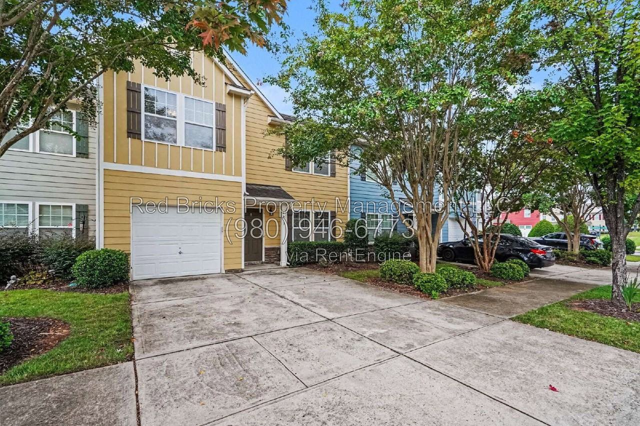 4613 Tradd Cir - Photo 3 of 35