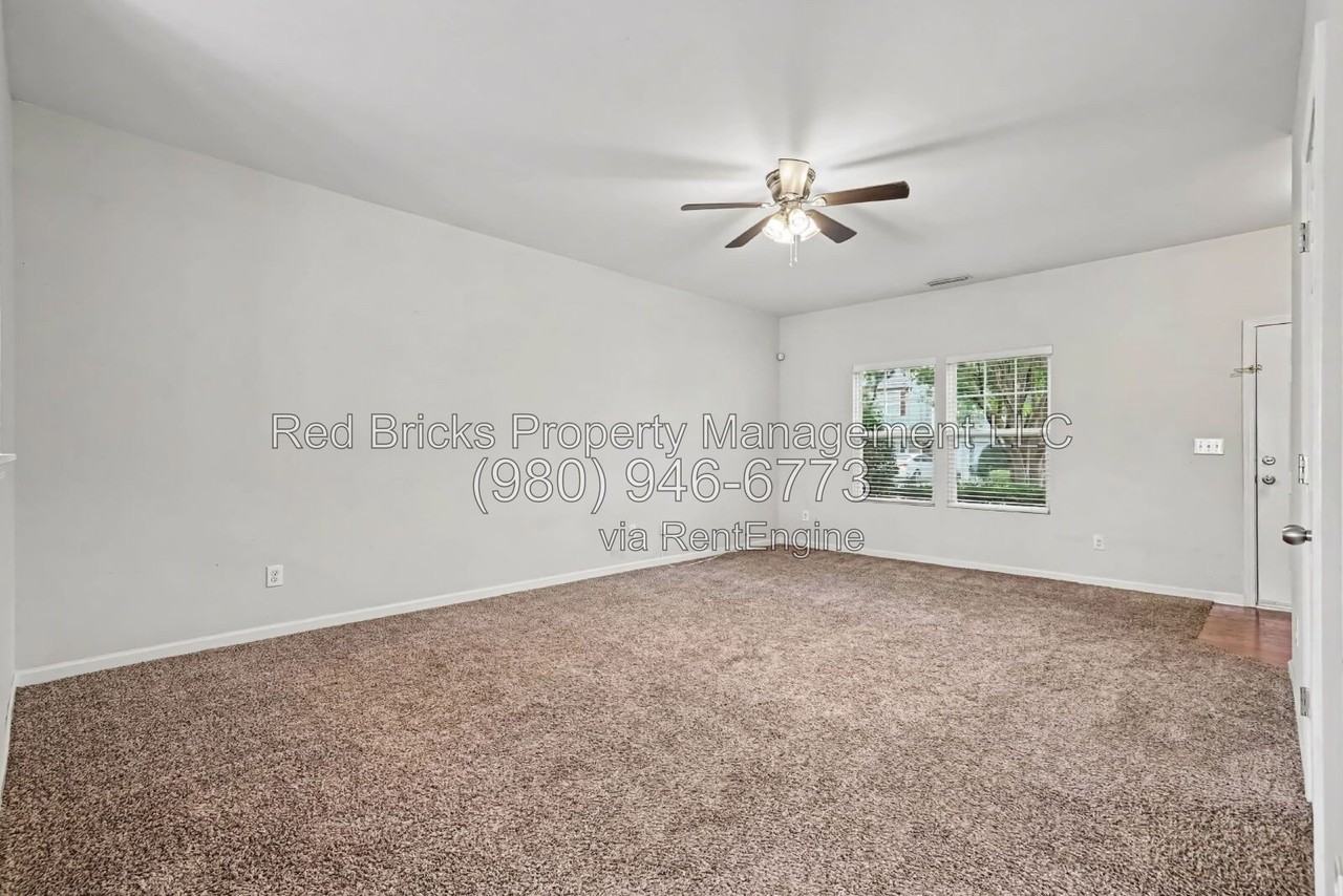 4613 Tradd Cir - Photo 7 of 35