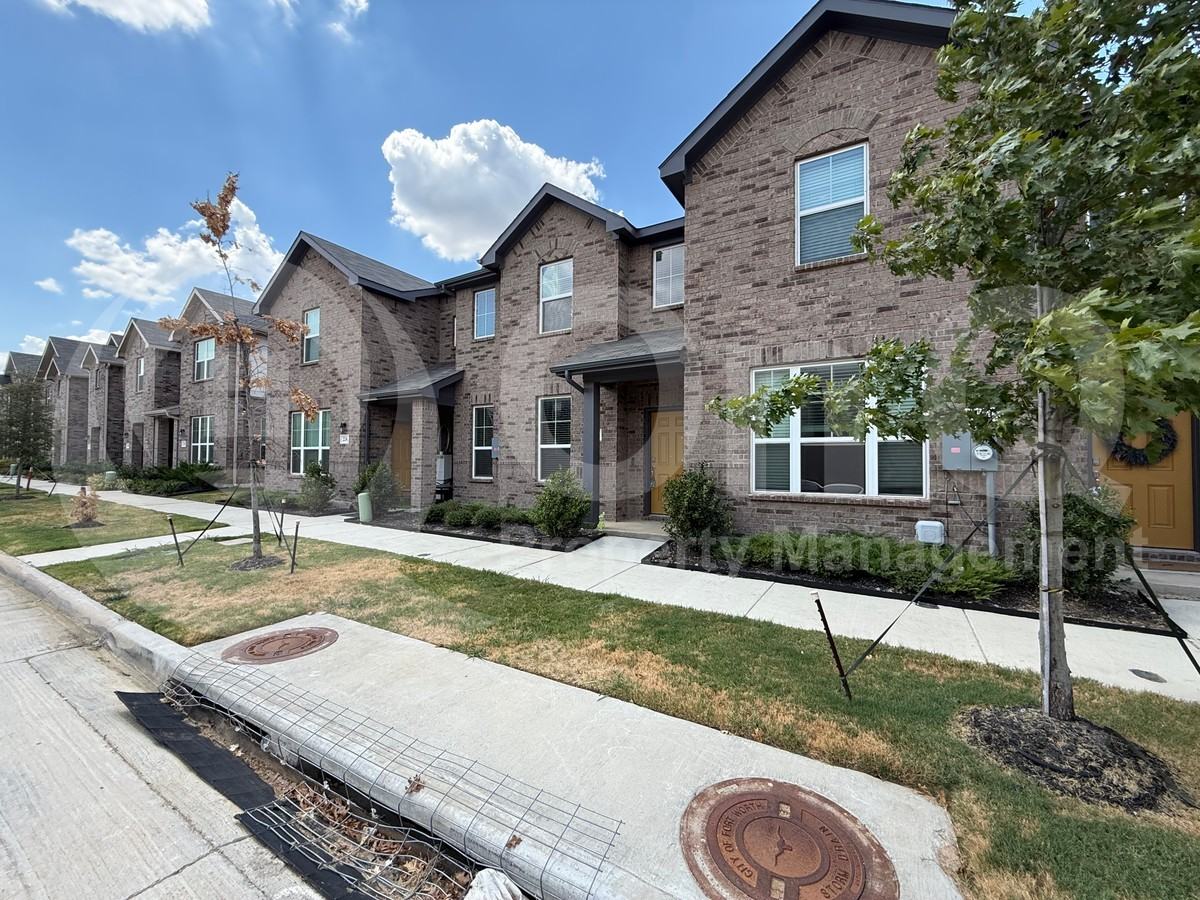 222 Territory Trl - Photo 2 of 19