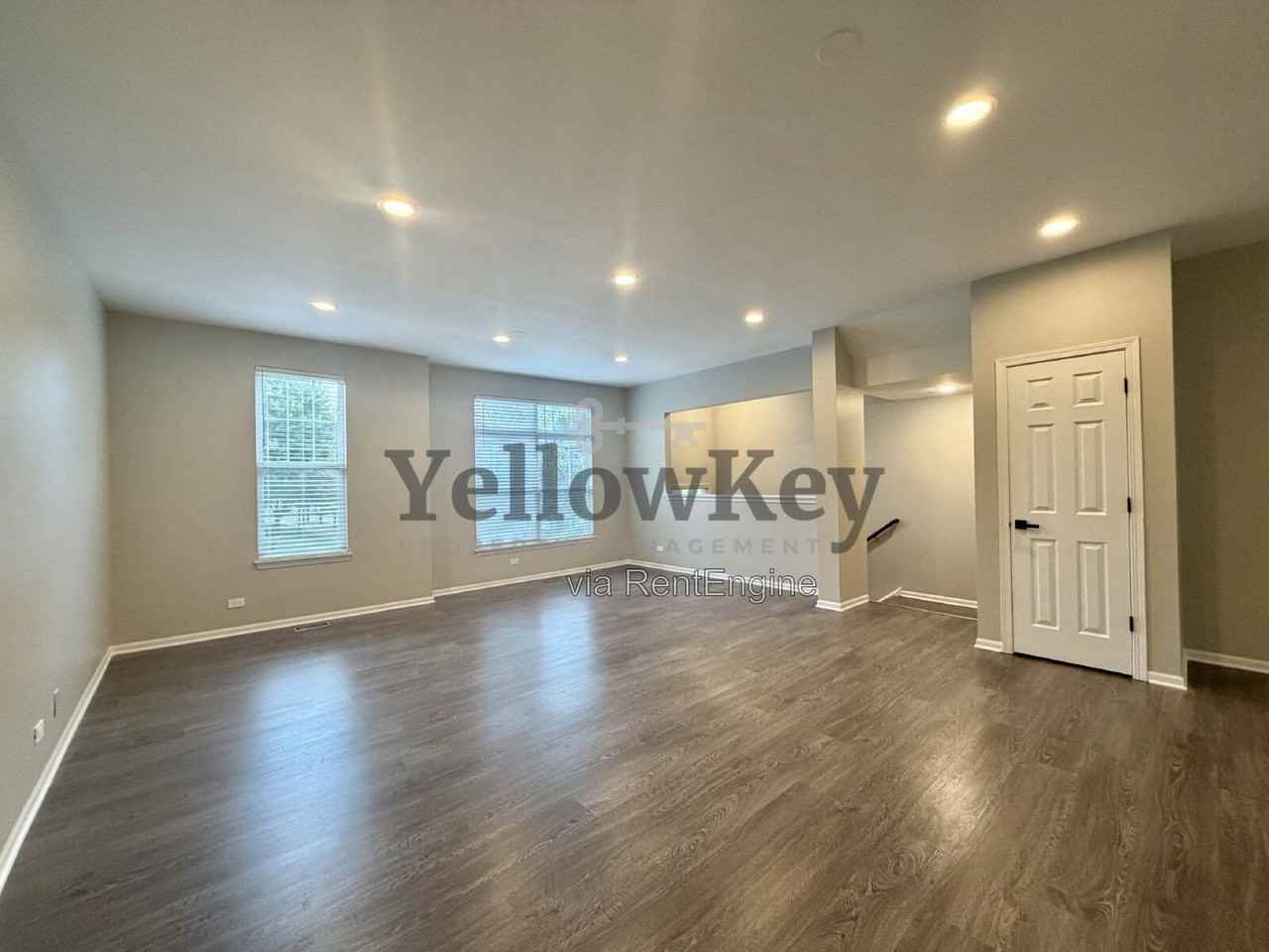 3371 Kentshire Cir - Photo 3 of 15