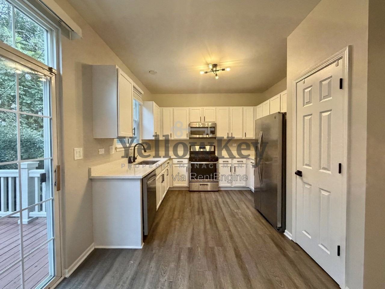 3371 Kentshire Cir - Photo 5 of 15