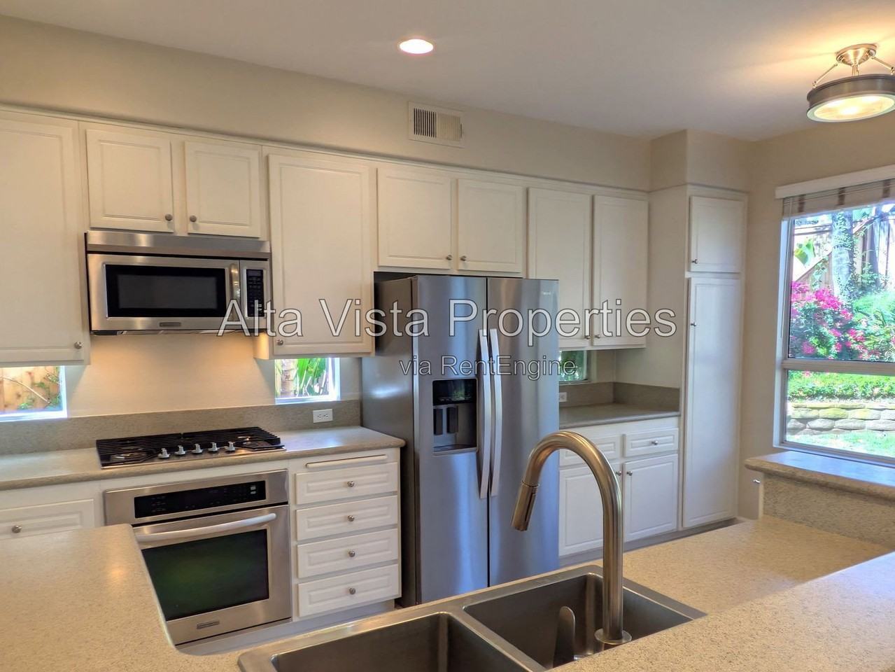 13620 Essence Rd - Photo 6 of 32