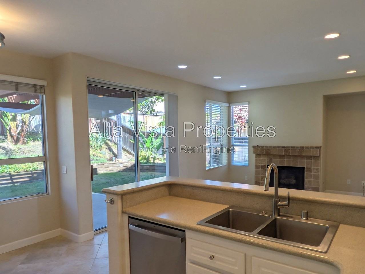 13620 Essence Rd - Photo 7 of 32