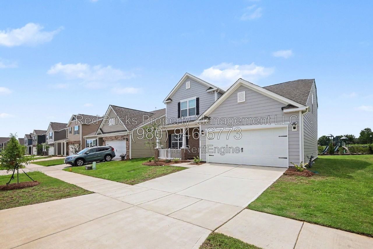 524 Blackpool Ct - Photo 6 of 38