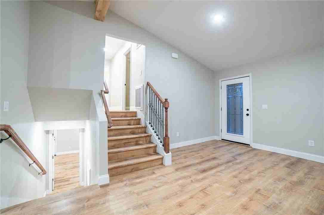 1647 E Carolyn Dr - Photo 5 of 47
